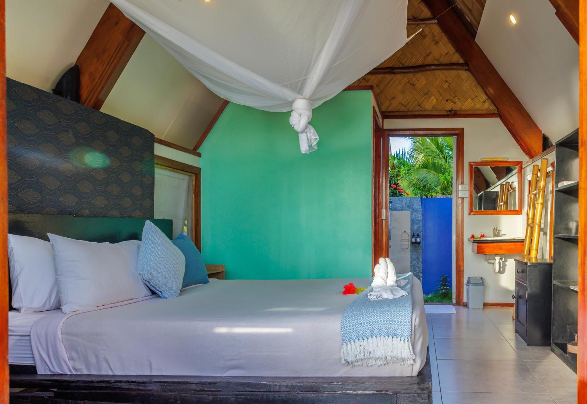 Mango Bay Resort Namatakula Exterior photo